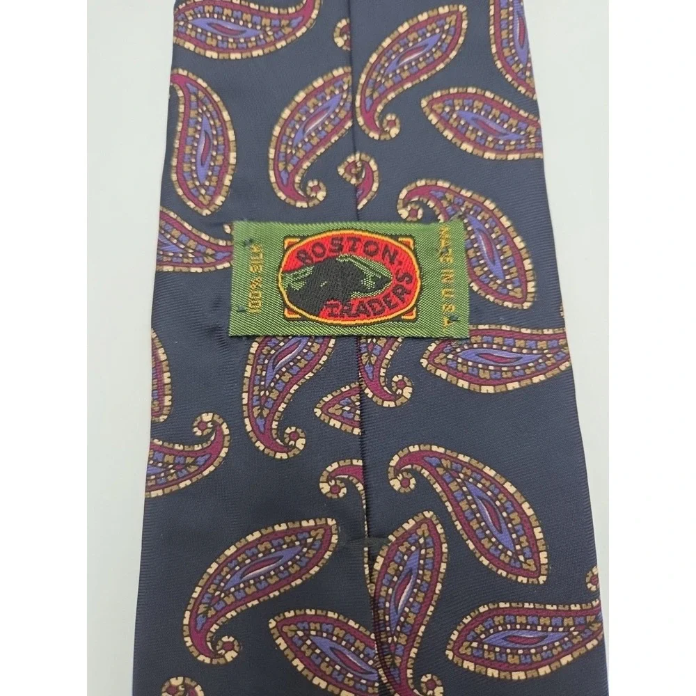Boston Trader's‎ 100% Silk Paisley Print Tie - made in USA